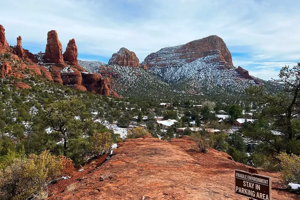 Hiking in Sedona Post feature image