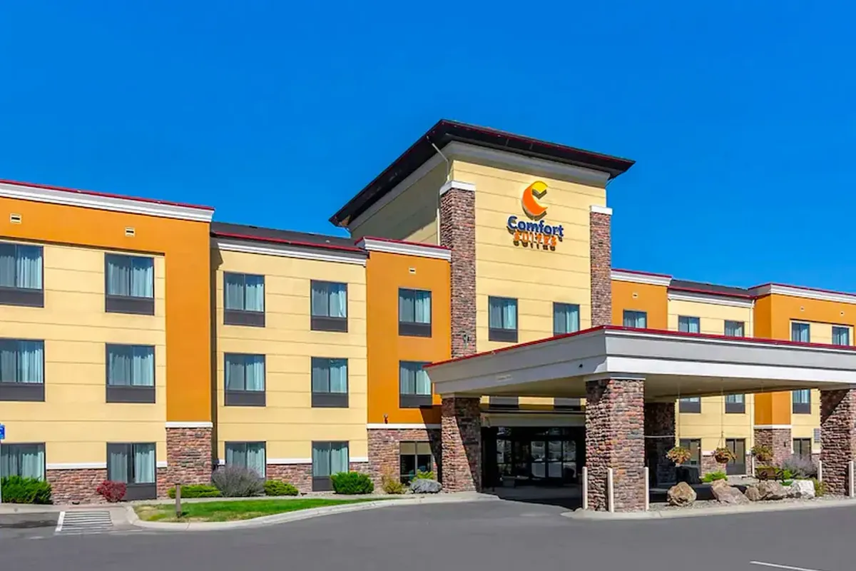 Hotel Review: Comfort Suites Helena, Montana. Post feature image